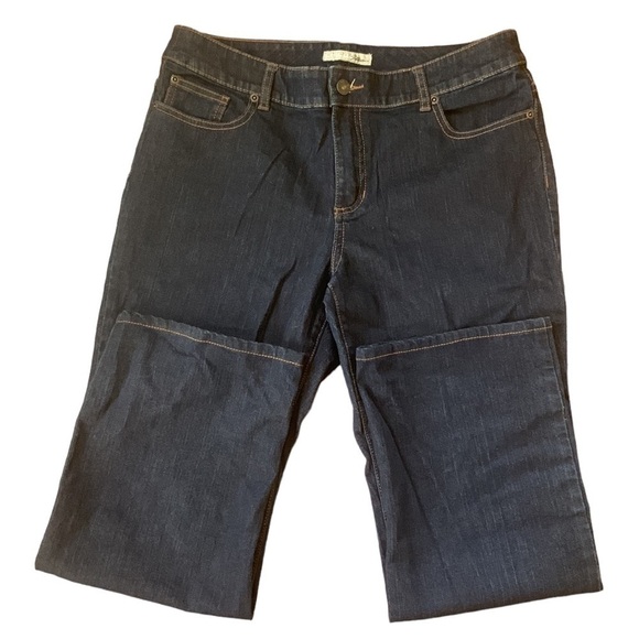 Chico’s Platinum Dark Wash Stretchy Straight Leg Bootleg Jeans Size 12 (2 Short) - Picture 2 of 9